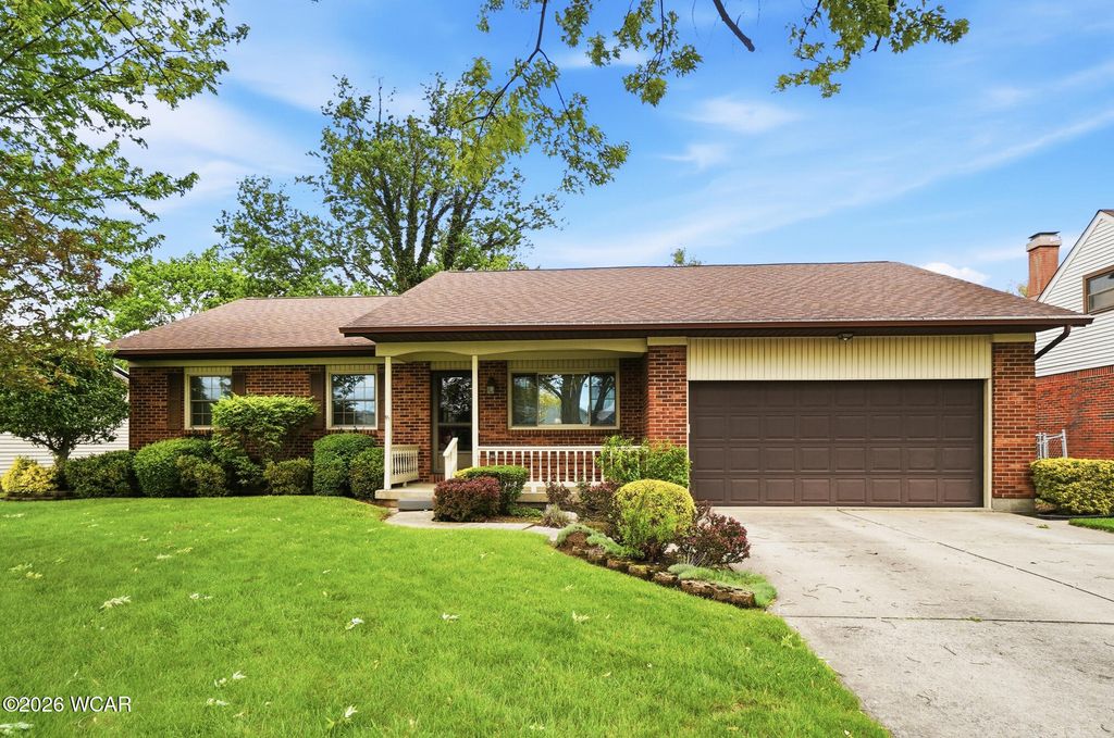 Photo of 5014 Lobo Street, Lima, OH 45807 (MLS # 310098)