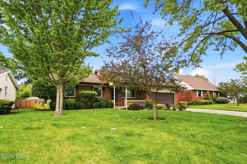 Photo of 5014 Lobo Street, Lima, OH 45807 (MLS # 310098)