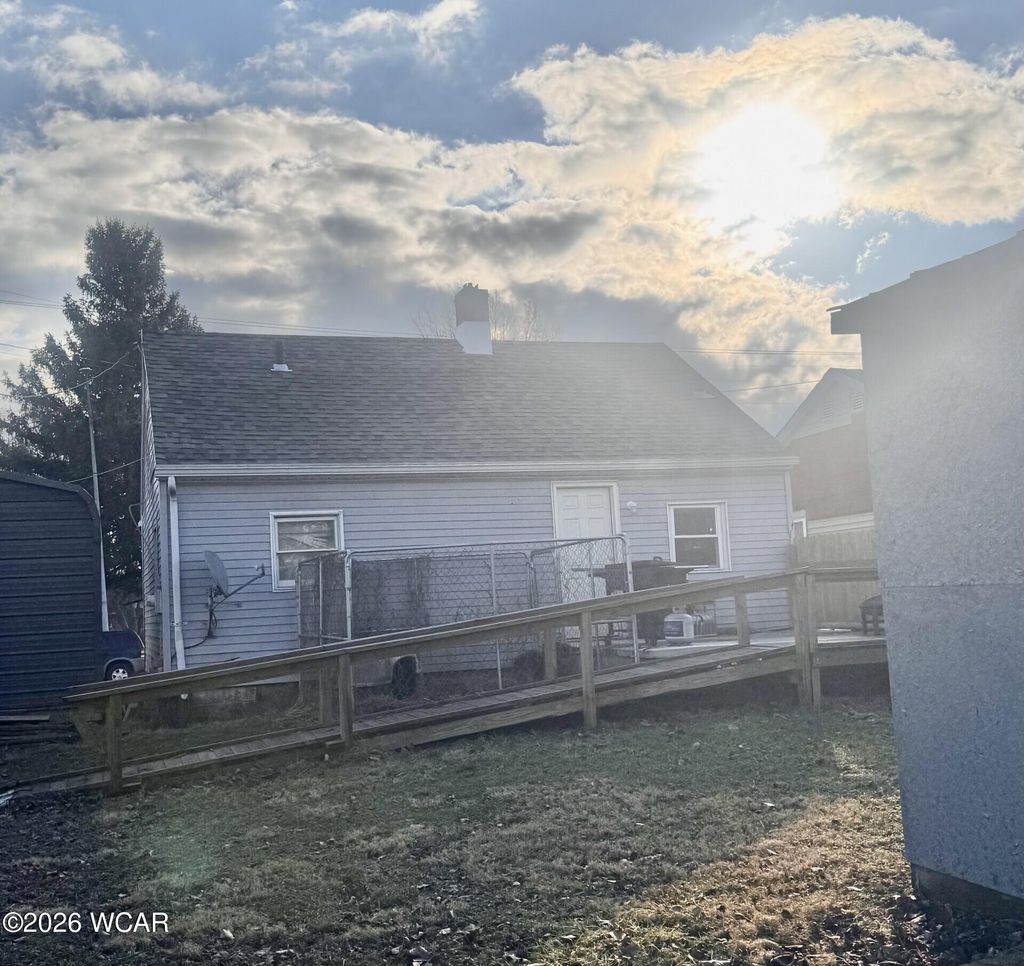 Photo of 1334 S Central Avenue, Lima, OH 45804 (MLS # 309503)