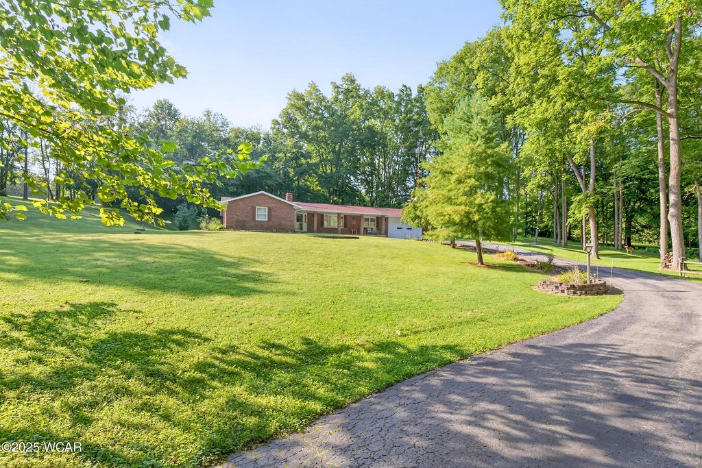 Photo of 18333 Herring Road, Sidney, OH 45365 (MLS # 308018)