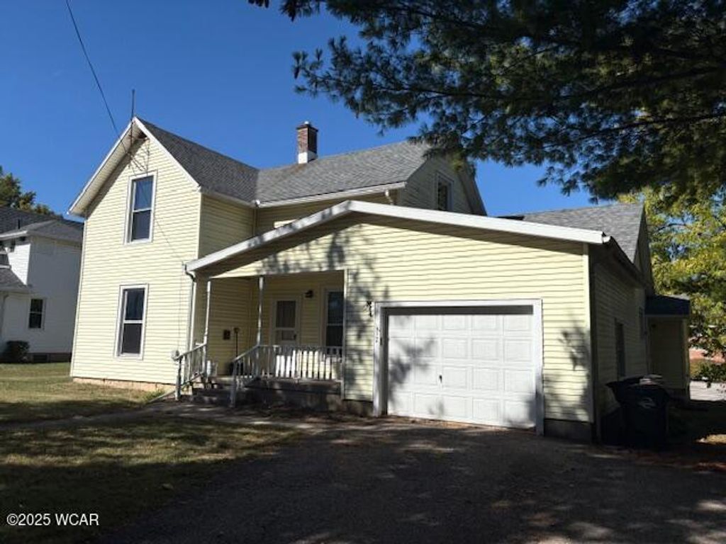 Photo of 212 S Lawn Avenue, Bluffton, OH 45817 (MLS # 308574)