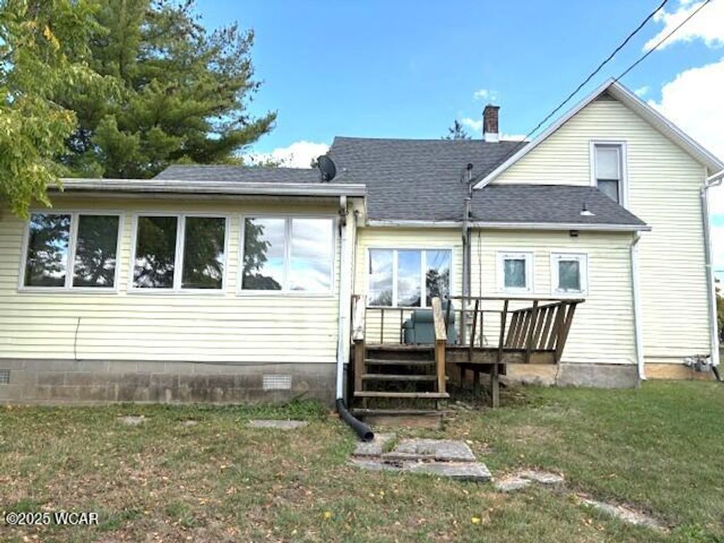 Photo of 212 S Lawn Avenue, Bluffton, OH 45817 (MLS # 308574)