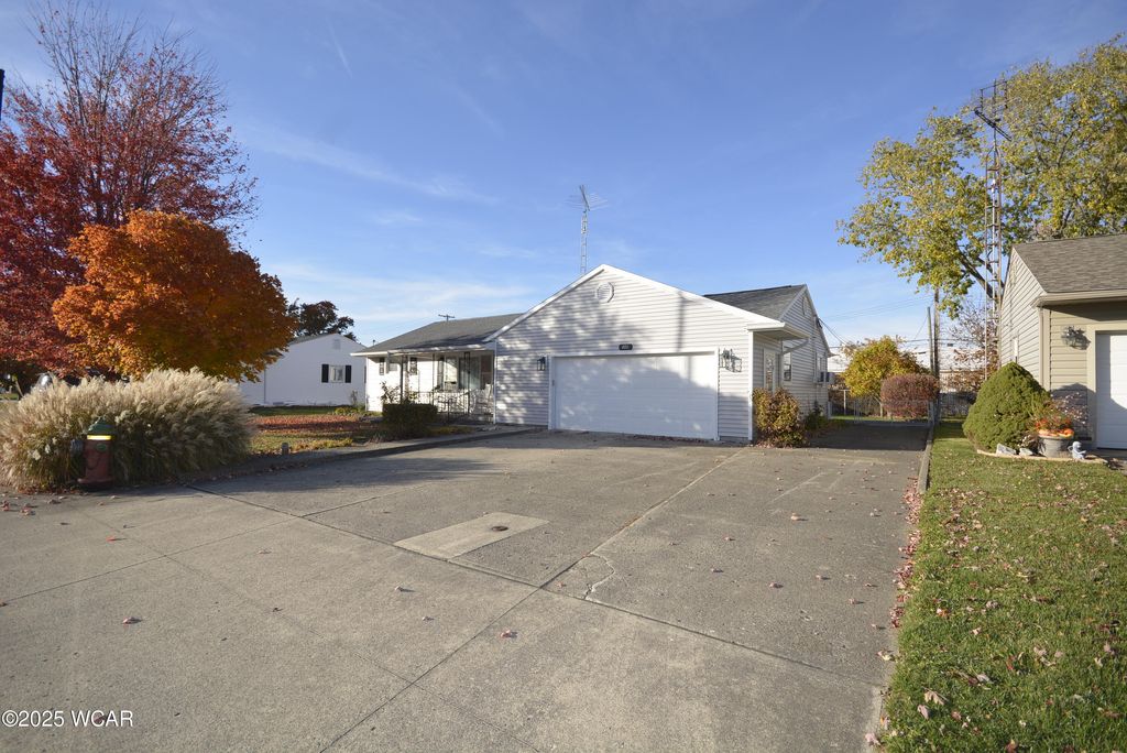 Photo of 406 James Street, Jackson Center, OH 45334 (MLS # 308847)