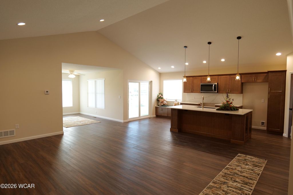 Photo of 206 Eagles Point East Street E, Lima, OH 45805 (MLS # 309469)