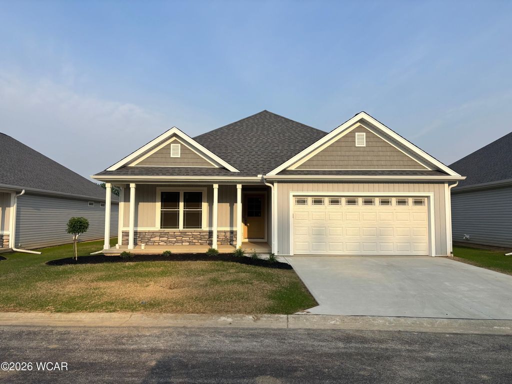 Photo of 206 Eagles Point East Street E, Lima, OH 45805 (MLS # 309469)