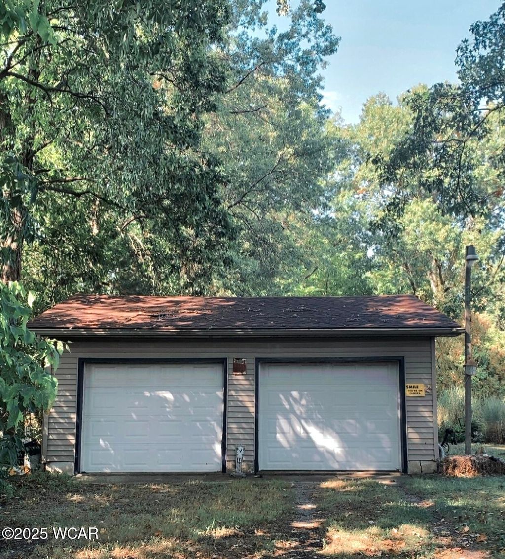 Photo of 1580 W Robb Avenue, Lima, OH 45805 (MLS # 308224)