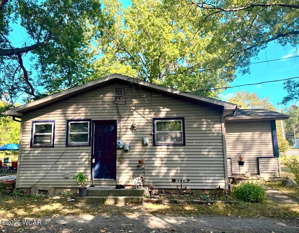 Photo of 1580 W Robb Avenue, Lima, OH 45805 (MLS # 308224)