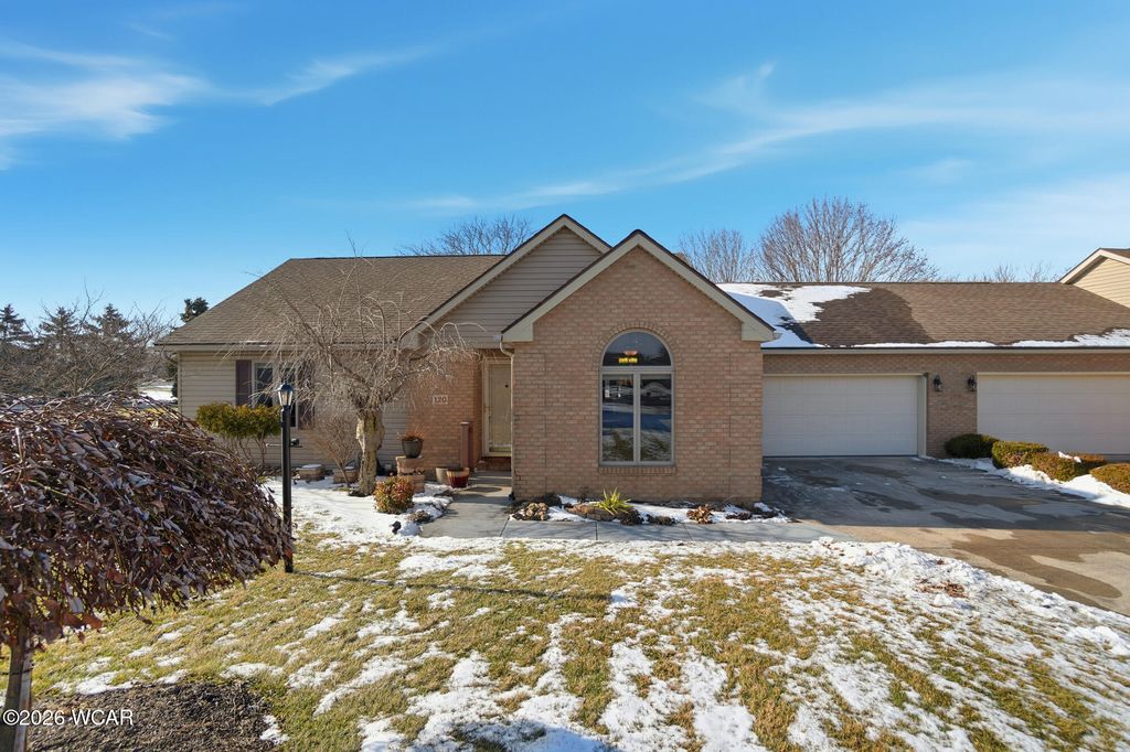 Photo of 120 Oak Lane, Kenton, OH 43326 (MLS # 309279)