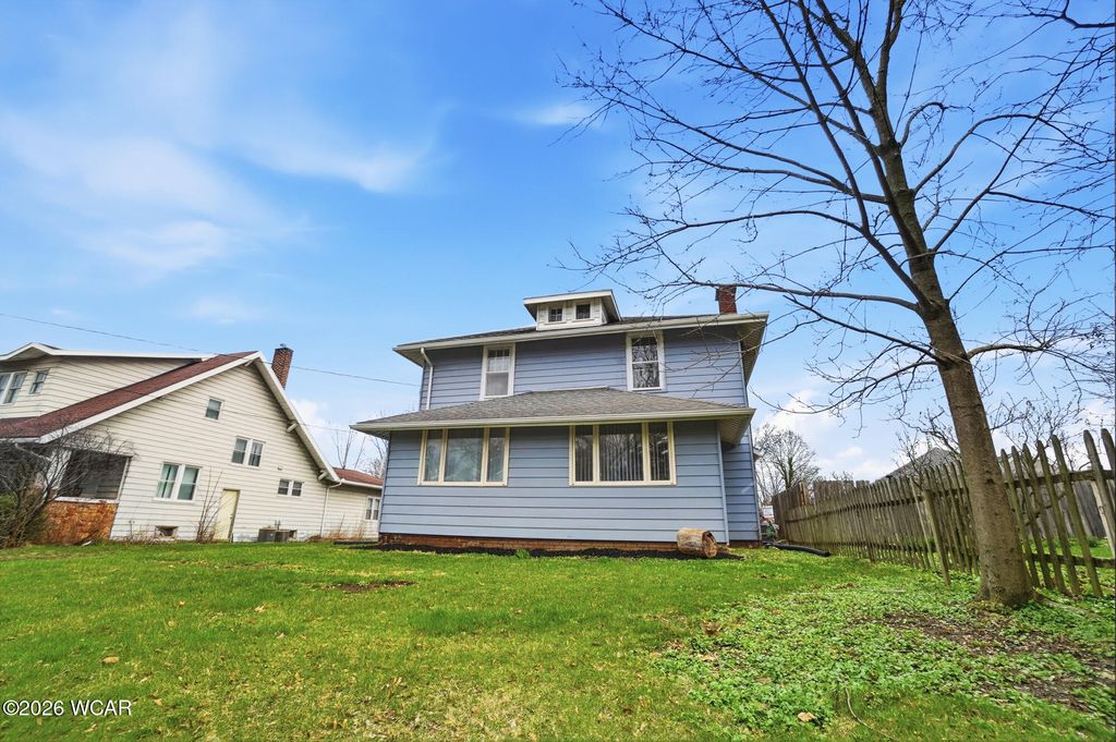 Photo of 431 S Jameson Avenue, Lima, OH 45805 (MLS # 309691)