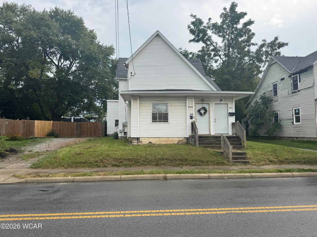 Photo of 842 W Wayne Street, Lima, OH 45801 (MLS # 311444)