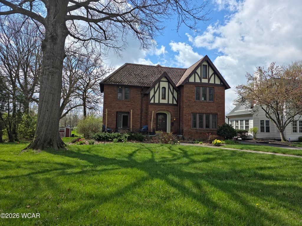 Photo of 1453 W Market Street, Lima, OH 45805 (MLS # 309876)