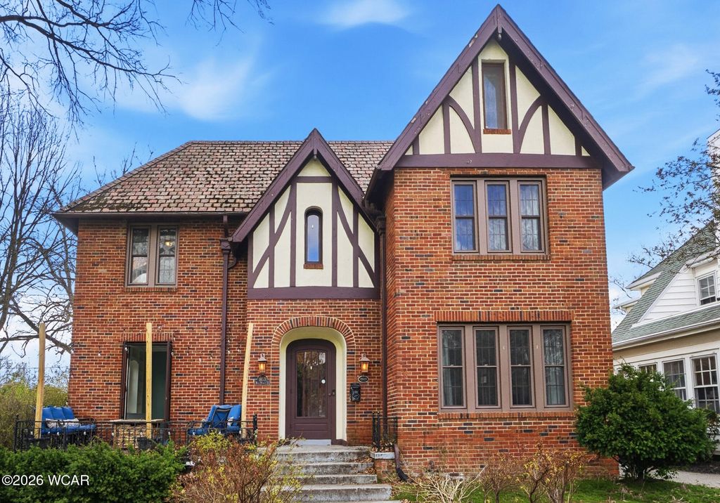 Photo of 1453 W Market Street, Lima, OH 45805 (MLS # 309876)