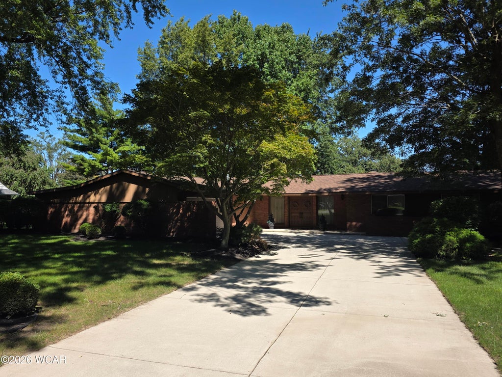 Photo of 2808 Lowell Avenue, Lima, OH 45805 (MLS # 311388)