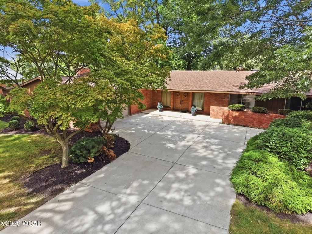 Photo of 2808 Lowell Avenue, Lima, OH 45805 (MLS # 311388)