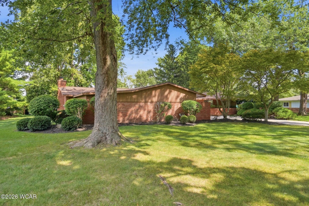 Photo of 2808 Lowell Avenue, Lima, OH 45805 (MLS # 311388)