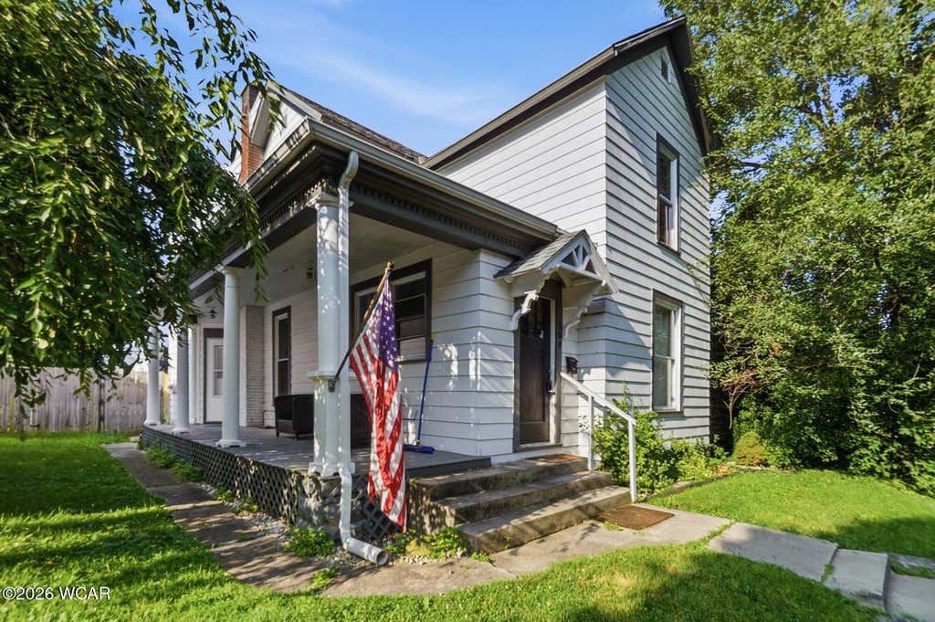 Photo of 509 W Mechanic Street, Wapakoneta, OH 45895 (MLS # 310851)