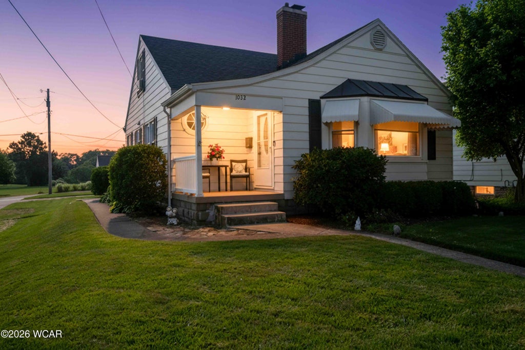 Photo of 1032 Broadway Avenue, Sidney, OH 45365 (MLS # 310772)