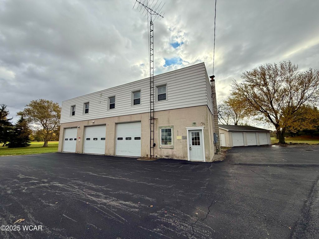 Photo of 22979 State Route 12, Fostoria, OH 44830 (MLS # 308725)