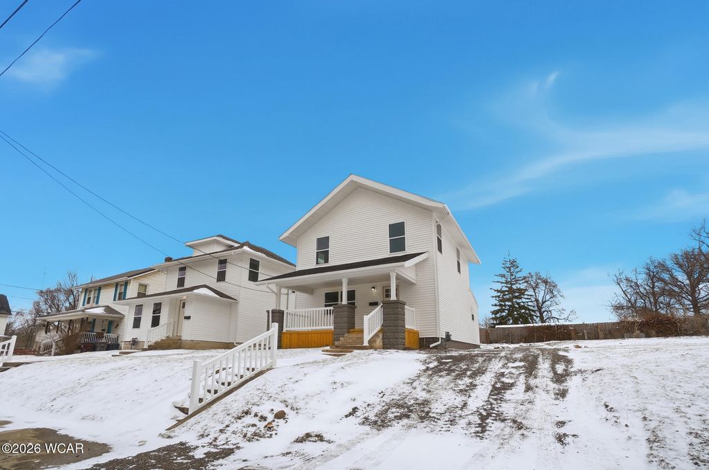 Photo of 846 Faurot Avenue, Lima, OH 45801 (MLS # 309573)