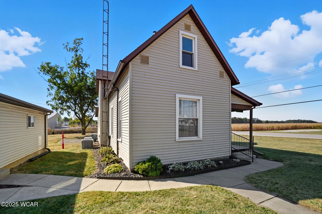 Photo of 17 Walnut Street, Uniopolis, OH 45888 (MLS # 308272)