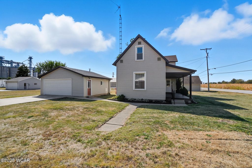 Photo of 17 Walnut Street, Uniopolis, OH 45888 (MLS # 308272)