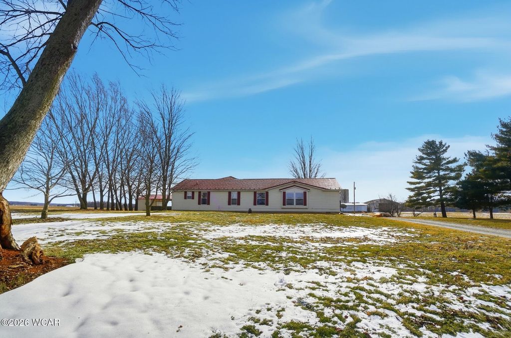 Photo of 20228 Fairmont Road, Wapakoneta, OH 45895 (MLS # 309278)