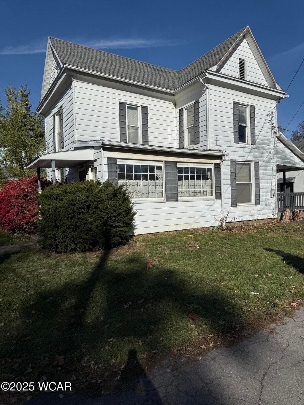 Photo of 622 N Jefferson Street, Lima, OH 45801 (MLS # 308771)