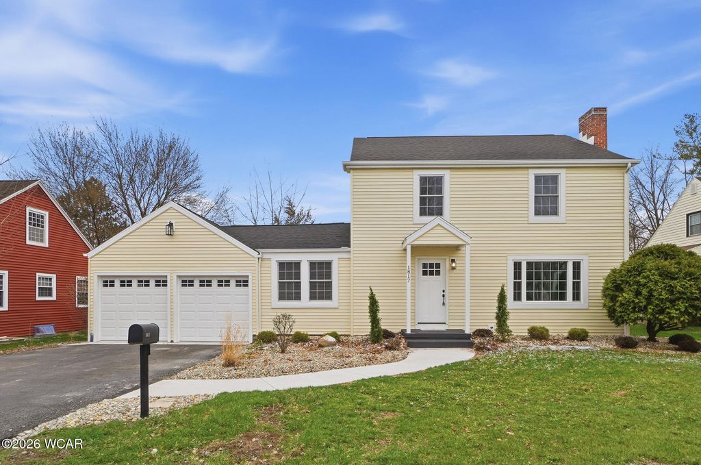 Photo of 1817 Hillcrest Drive, Lima, OH 45805 (MLS # 309703)