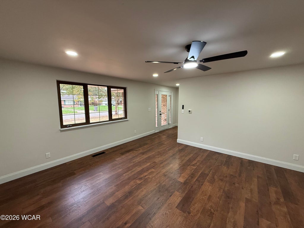Photo of 949 N Dale Drive, Lima, OH 45805 (MLS # 311910)