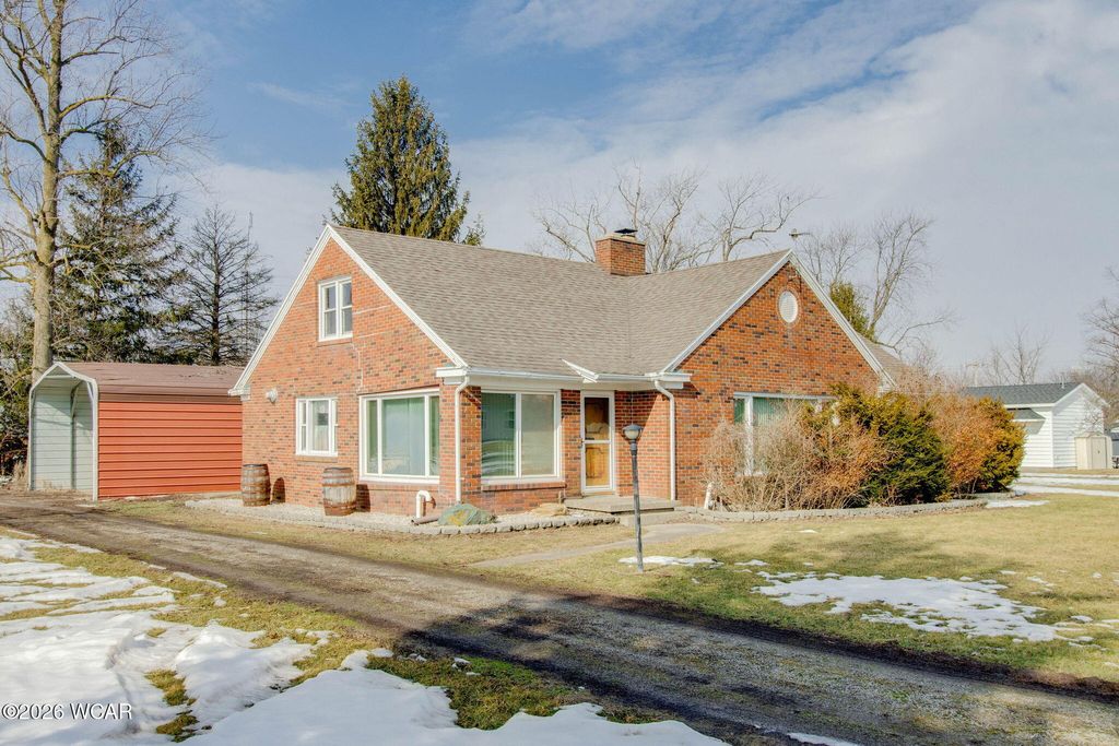 Photo of 402 S Main Street, Mendon, OH 45862 (MLS # 309441)