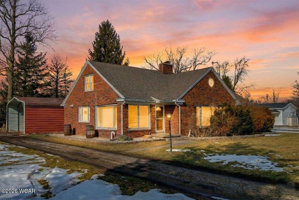 Photo of 402 S Main Street, Mendon, OH 45862 (MLS # 309441)