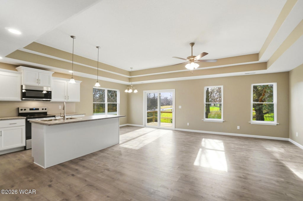 Photo of 2888 Autumn Lake Drive, Lima, OH 45801 (MLS # 311862)