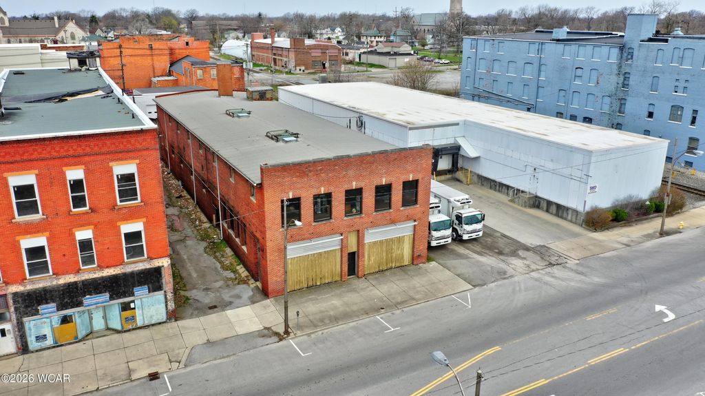 Photo of 413 N Main Street, Lima, OH 45801 (MLS # 309867)