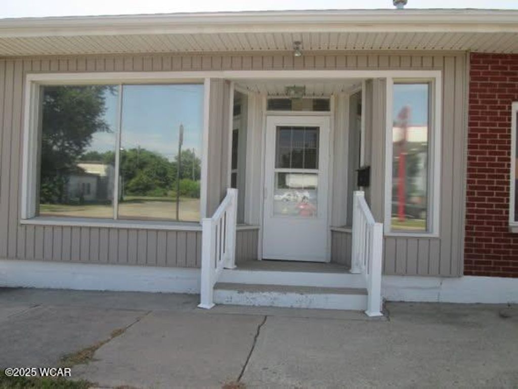 Photo of 207 S Main Street, Delphos, OH 45833 (MLS # 308769)