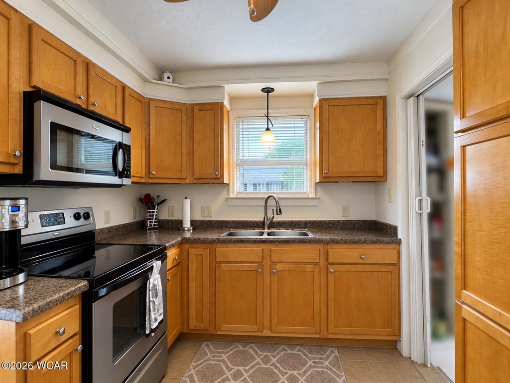 Photo of 200 Uhler Avenue, Marion, OH 43302 (MLS # 311927)
