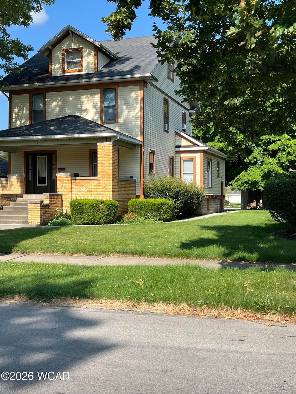 Photo of 406 N Main Street, Ada, OH 45810 (MLS # 309960)