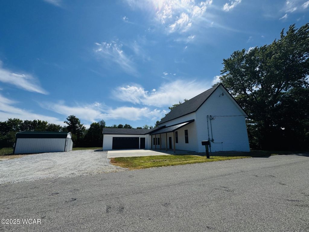 Photo of 6875 Ridge Road, Elida, OH 45807 (MLS # 309980)