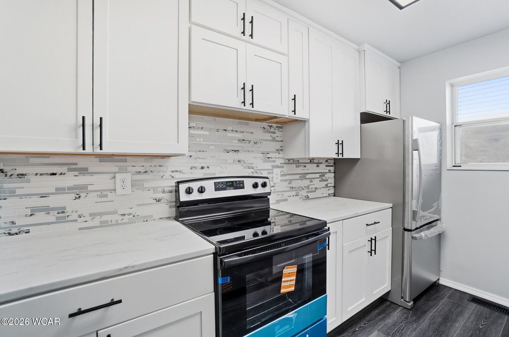 Photo of 2380 Mandolin Drive, Lima, OH 45801 (MLS # 309550)