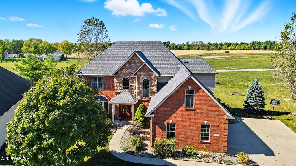 Photo of 3948 Chestnut Oak Trail, Lima, OH 45807 (MLS # 308508)