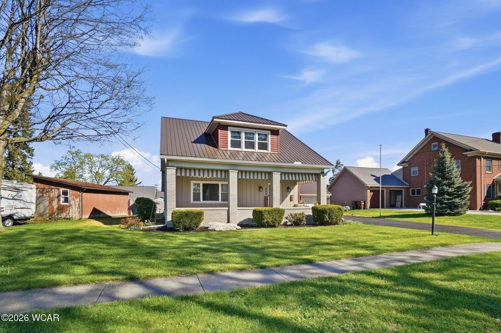 Photo of 904 E 2nd Street, Delphos, OH 45833 (MLS # 310030)