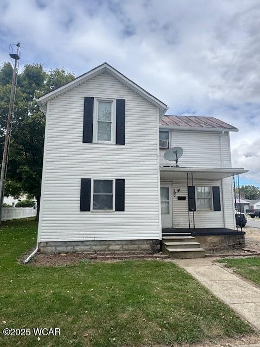 Photo of 702 W Franklin Street, Kenton, OH 43326 (MLS # 308459)