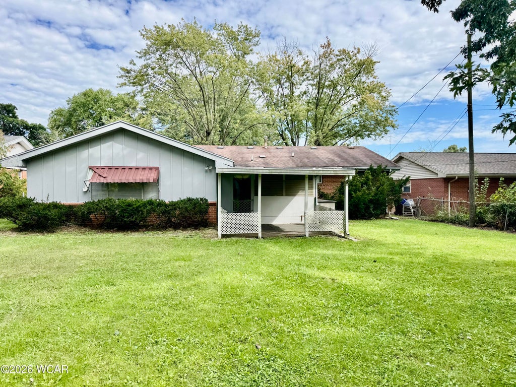 Photo of 909 Crestwood Drive, Lima, OH 45805 (MLS # 311739)