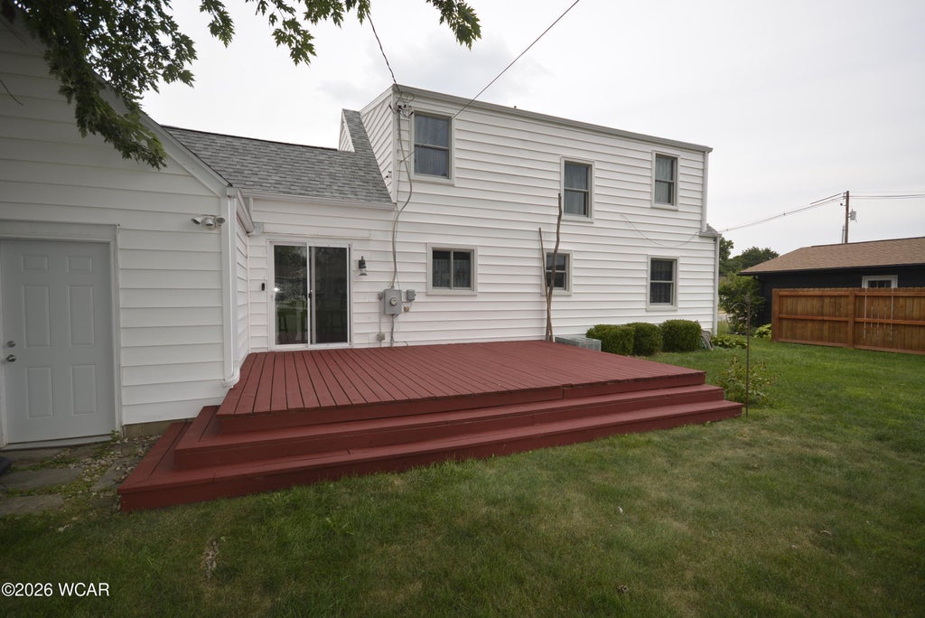 Photo of 703 W Benton Street, Wapakoneta, OH 45895 (MLS # 311036)