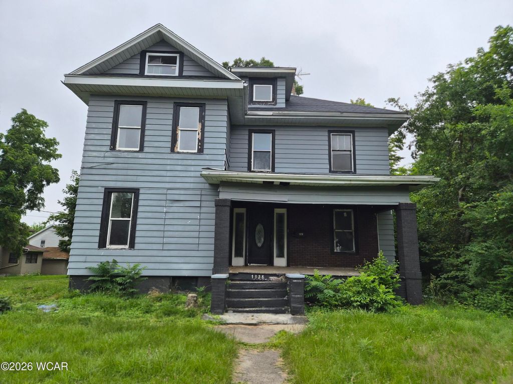 Photo of 1328 W Elm Street, Lima, OH 45805 (MLS # 310782)