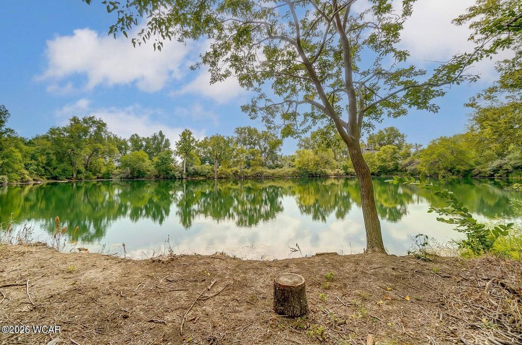 Photo of 10148 Dog Creek Road, Middle Point, OH 45863 (MLS # 309419)