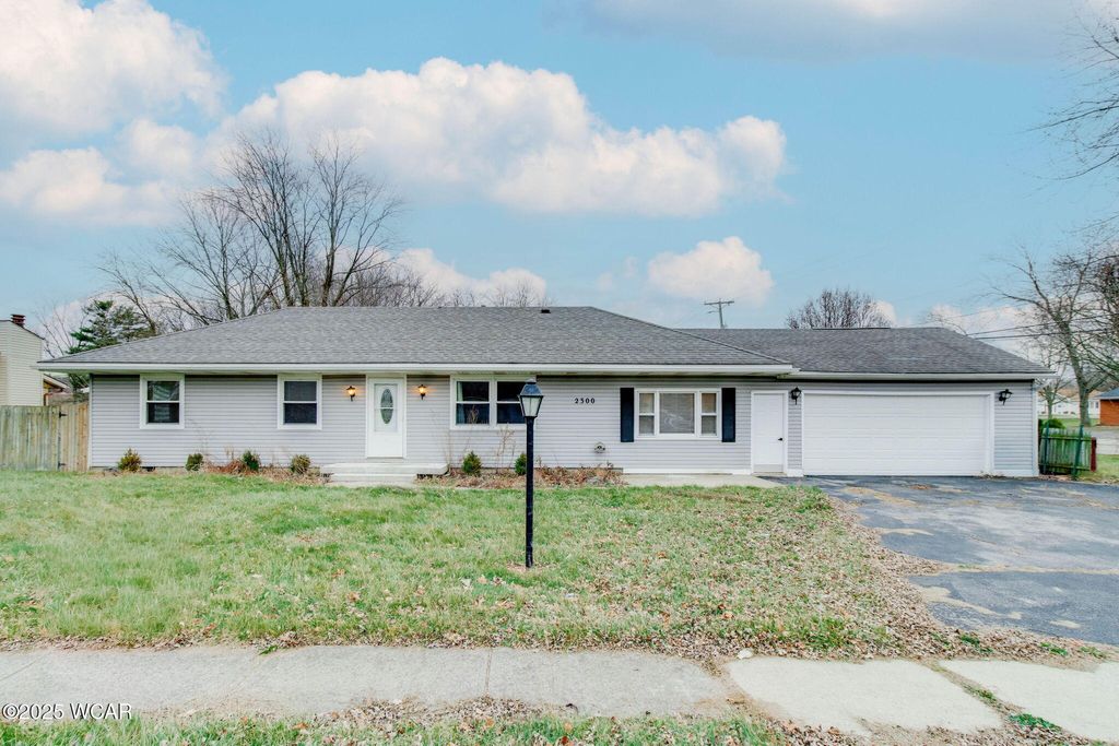 Photo of 2300 Mandolin Drive, Lima, OH 45804 (MLS # 309094)