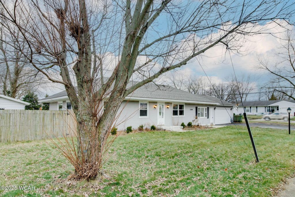 Photo of 2300 Mandolin Drive, Lima, OH 45804 (MLS # 309094)
