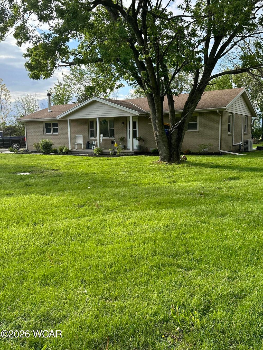 Photo of 4343 E Hanthorn Road, Lima, OH 45806 (MLS # 310147)
