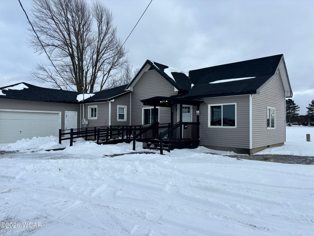 Photo of 2470 N Eastown Road, Lima, OH 45805 (MLS # 309295)