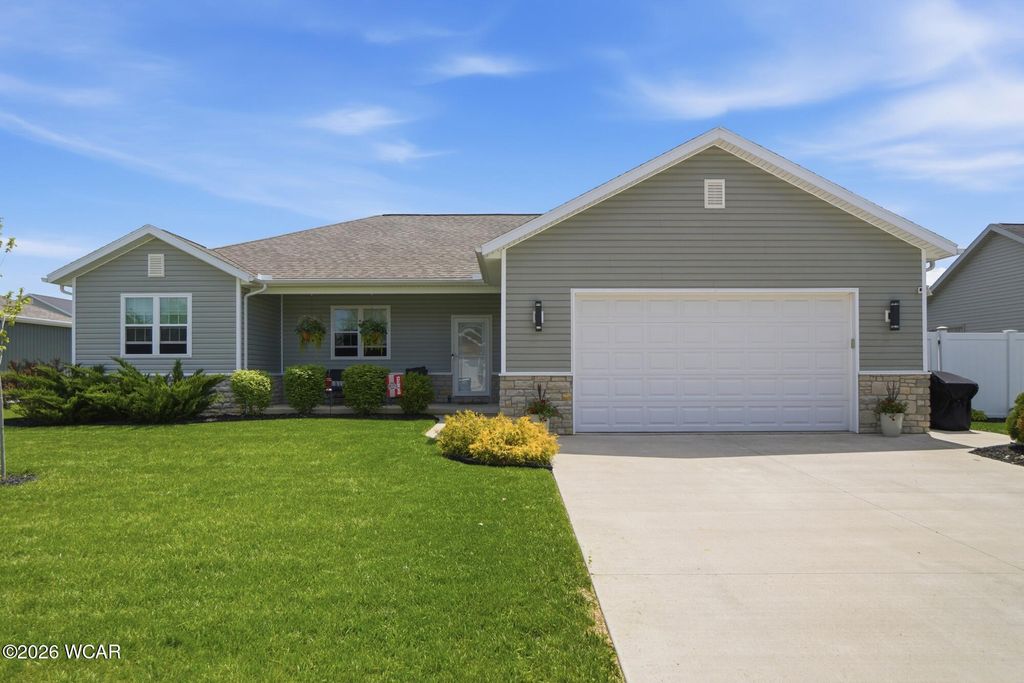 Photo of 3493 Weldon Drive, Lima, OH 45806 (MLS # 310123)